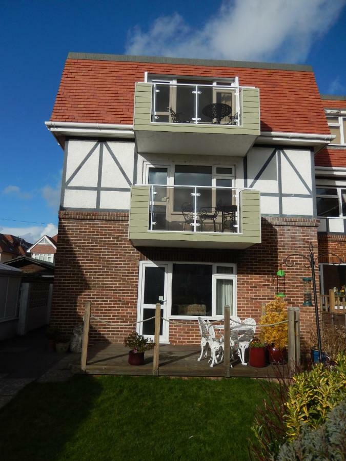 Gables Court Holiday Apartments Swanage Εξωτερικό φωτογραφία